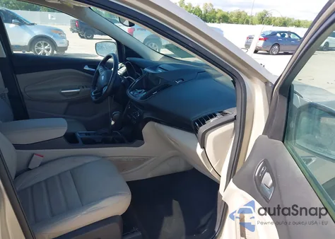 2017 Ford Escape Titanium z USA, uszkodzony, nr VIN 1FMCU0J99HUA03820